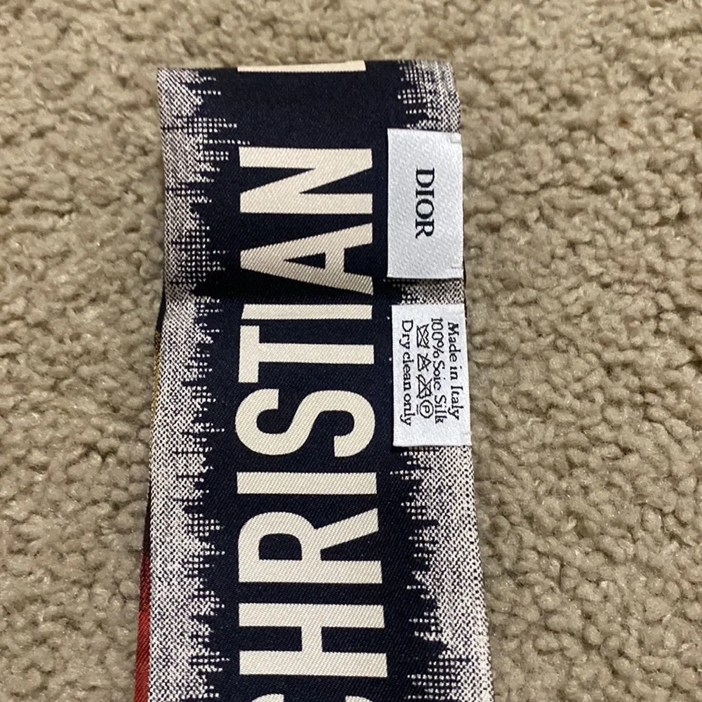 Dior D-Stripes mitzah scarf
